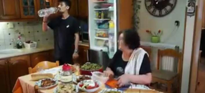 Νέο απολαυστικό βίντεο για τον Ημιμαραθώνιο Κρήτης -Ο δρομέας που μπέρδεψε το νερό με τη ρακή